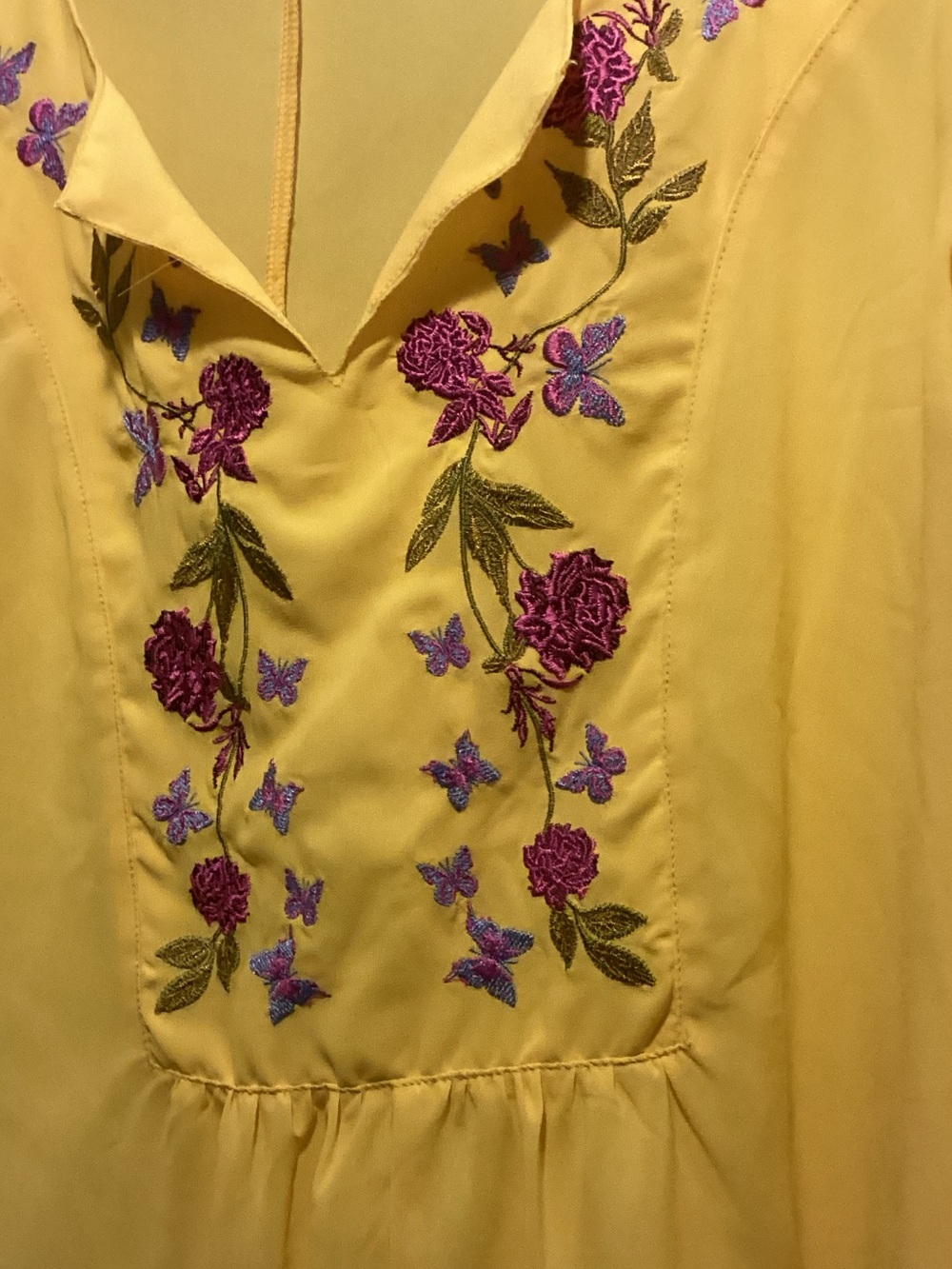 Embroidered tunic - Picture 2 of 3